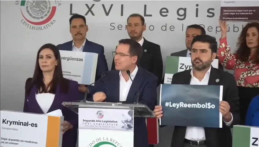 Ricardo Anaya critica a Morena por desabasto de medicinas en México