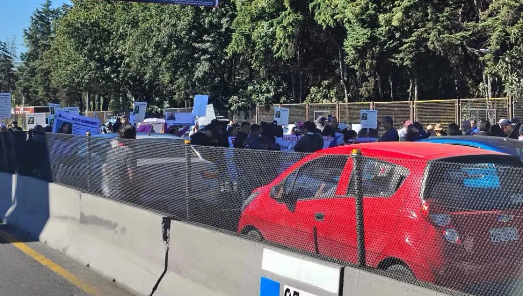 Bloqueo en Periférico Norte por Desaparición de Kimberly