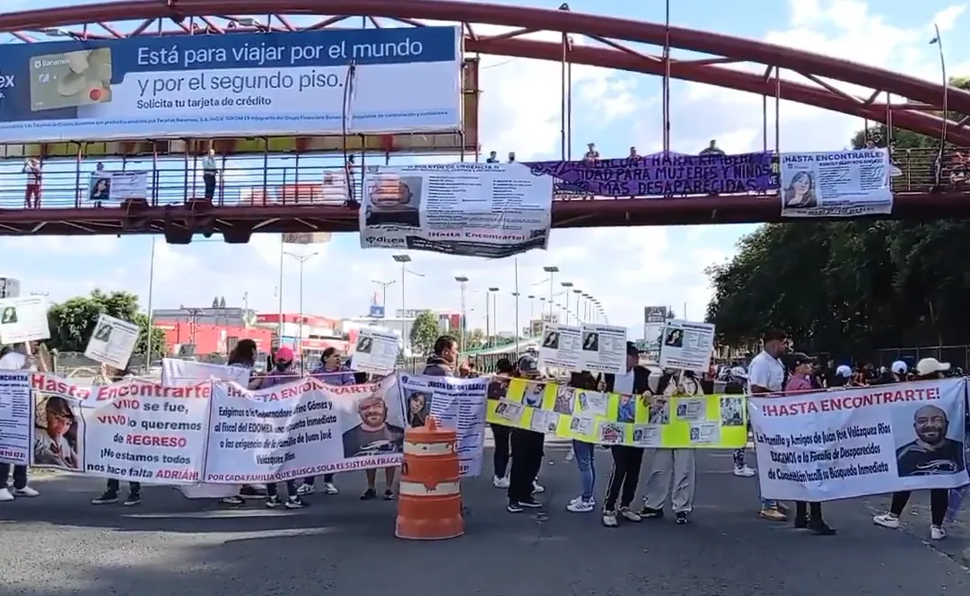 Van siete horas de bloqueo en Periférico y afirman que no se moverán hasta ser atendidos por fiscal del Edomex