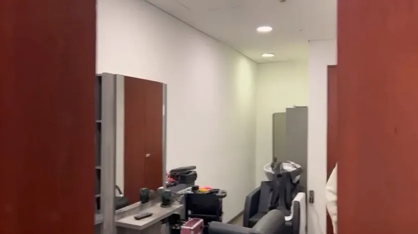 ¿Adiós a la austeridad? Descubren salón de belleza "secreto" en el segundo piso del Senado.