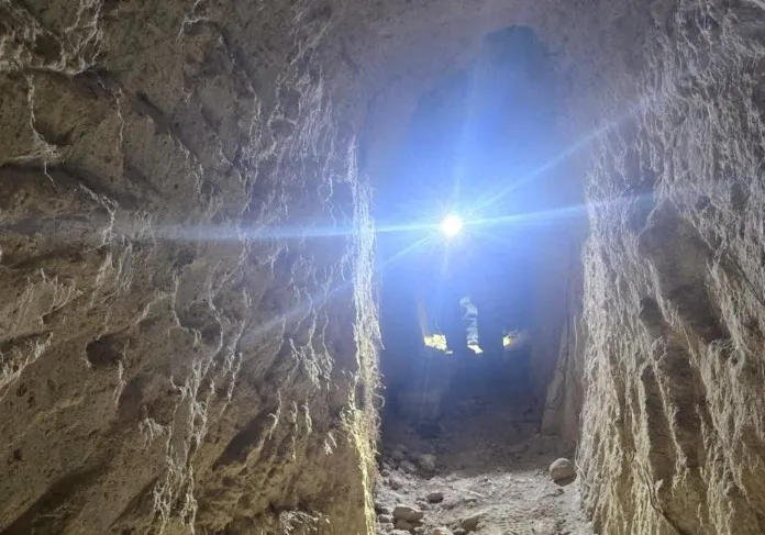 Localizan megatúnel de 22 metros en Tepetitlán, Hidalgo; PEMEX trabaja en su clausura