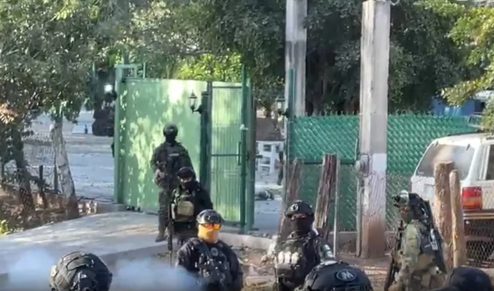 Un detenido tras operativo en El Álamo; liberan a hija de "El Mayo"