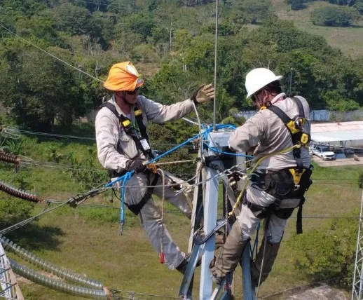 Anuncian escuela de plomería y electricidad para mujeres en CDMX: Conoce los detalles