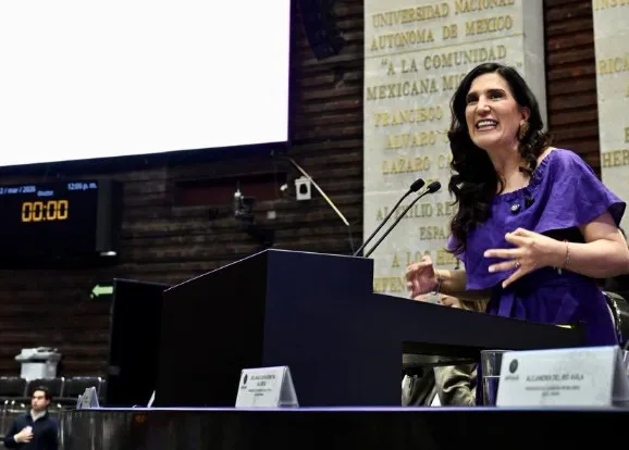 Fracking sí, pero con responsabilidad ambiental y eficiencia administrativa: Kenia López Rabadán