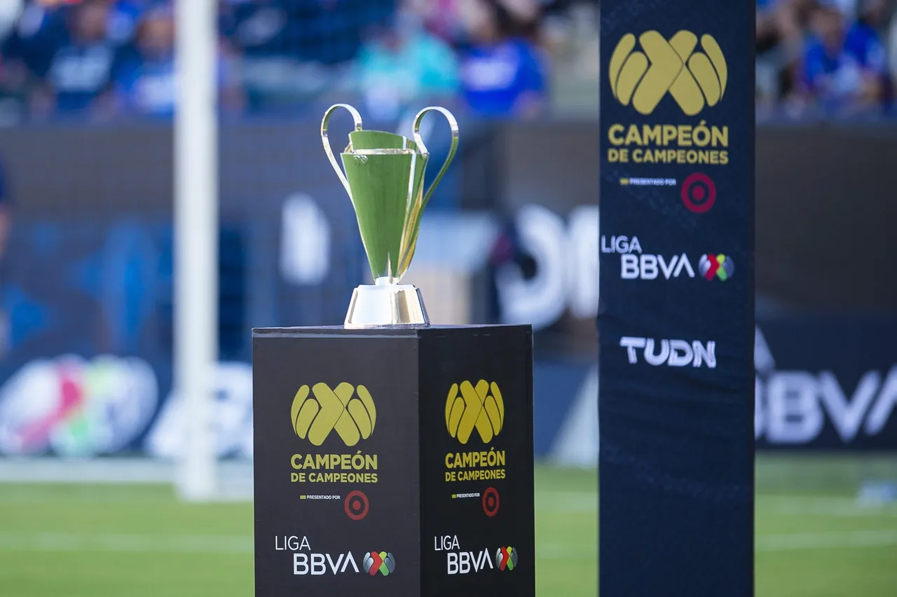 América