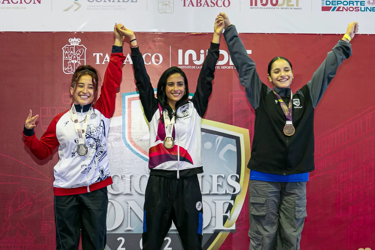 Swami Mostalac en podio de los Nacionales CONADE