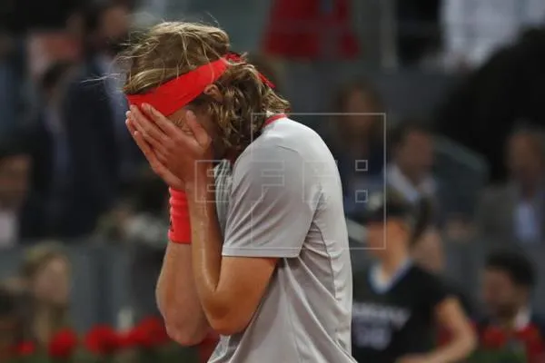 TSISIPAS PIERDE