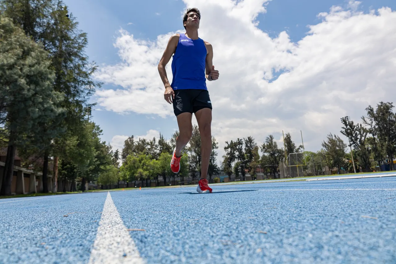 Tonatiu López, atleta mexicano (1)