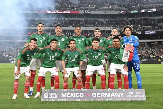 Tri octubre 23