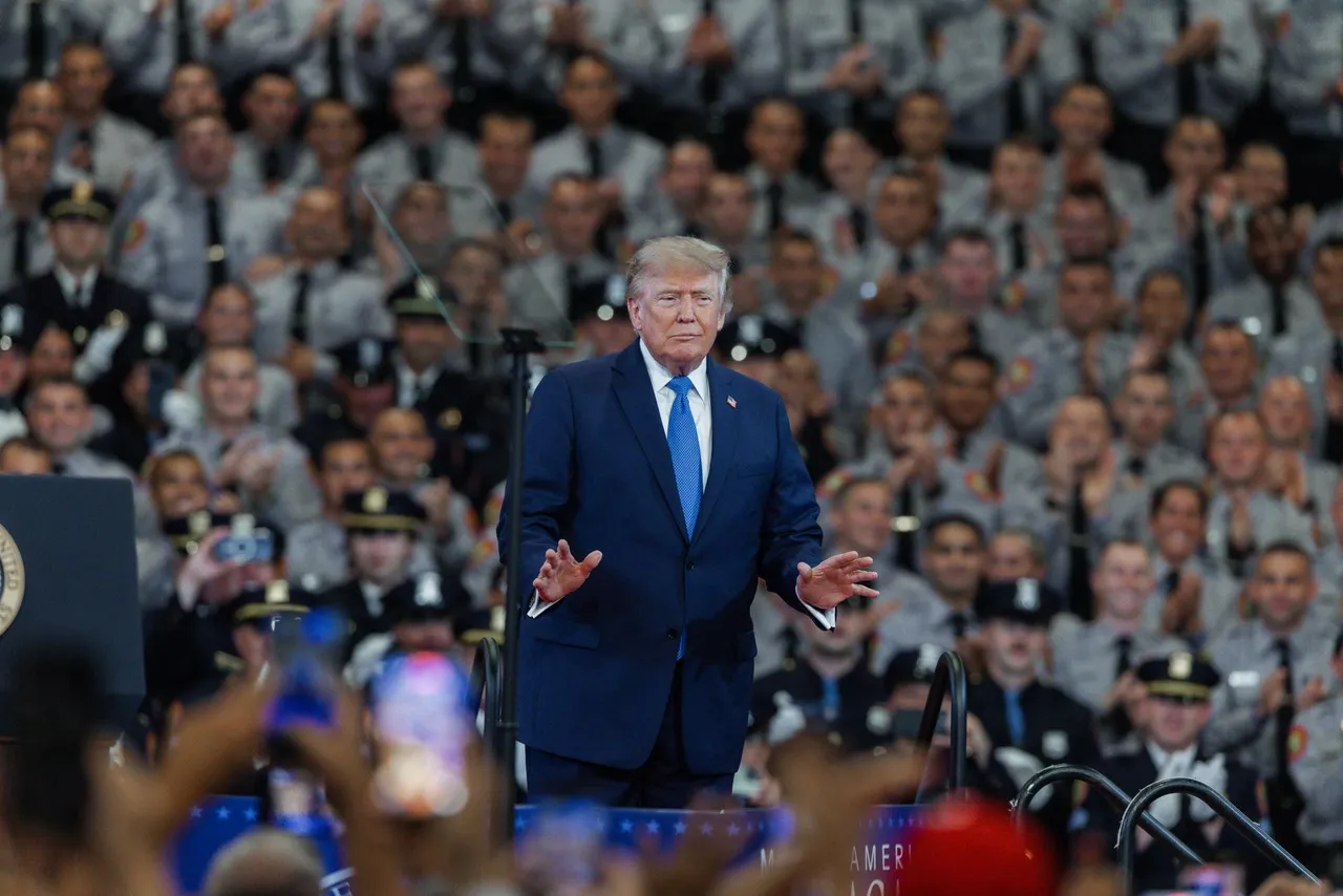 Trump dice que declarará el estrecho de Ormuz "territorio de EEUU" tras "derrotar a Irán" | FOTO EFE 