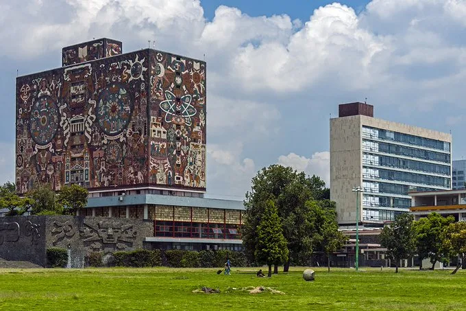 UNAM UNAM