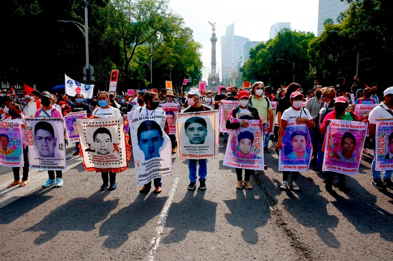 AYOTZINAPA EFE
