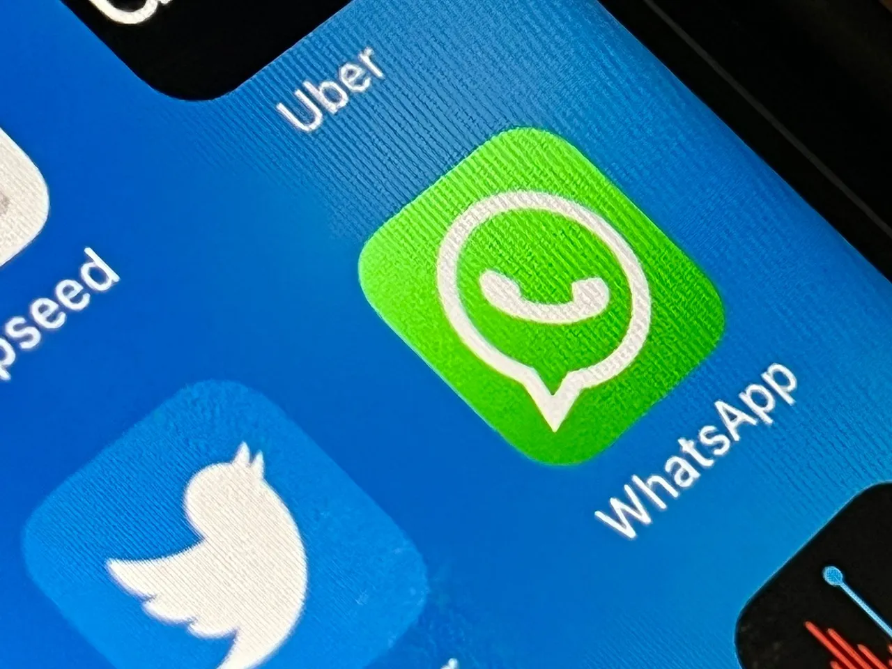 REDES SOCIALES WHATSAPP