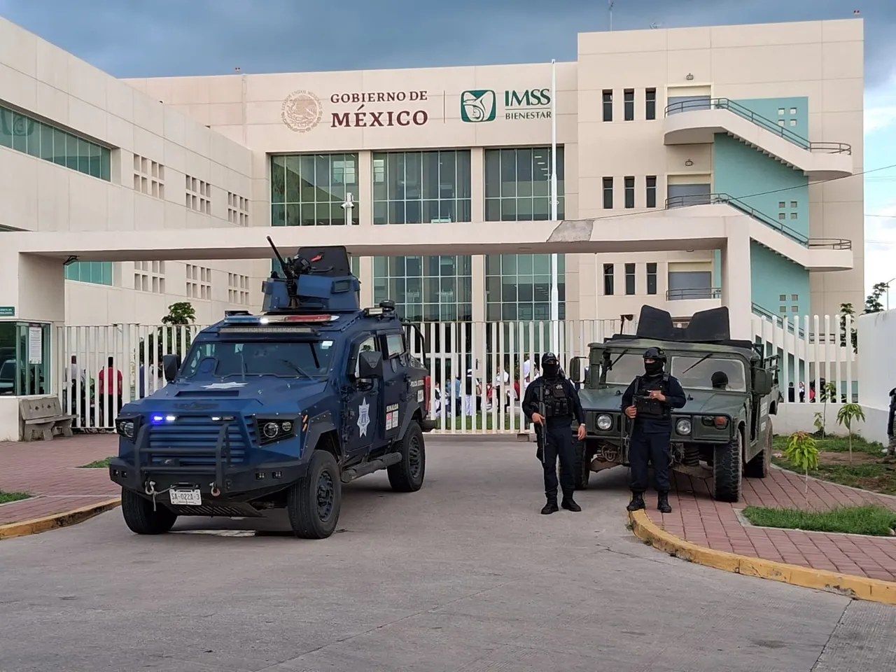 García Harfuch revisa seguridad en hospitales de Culiacán tras hechos violentos