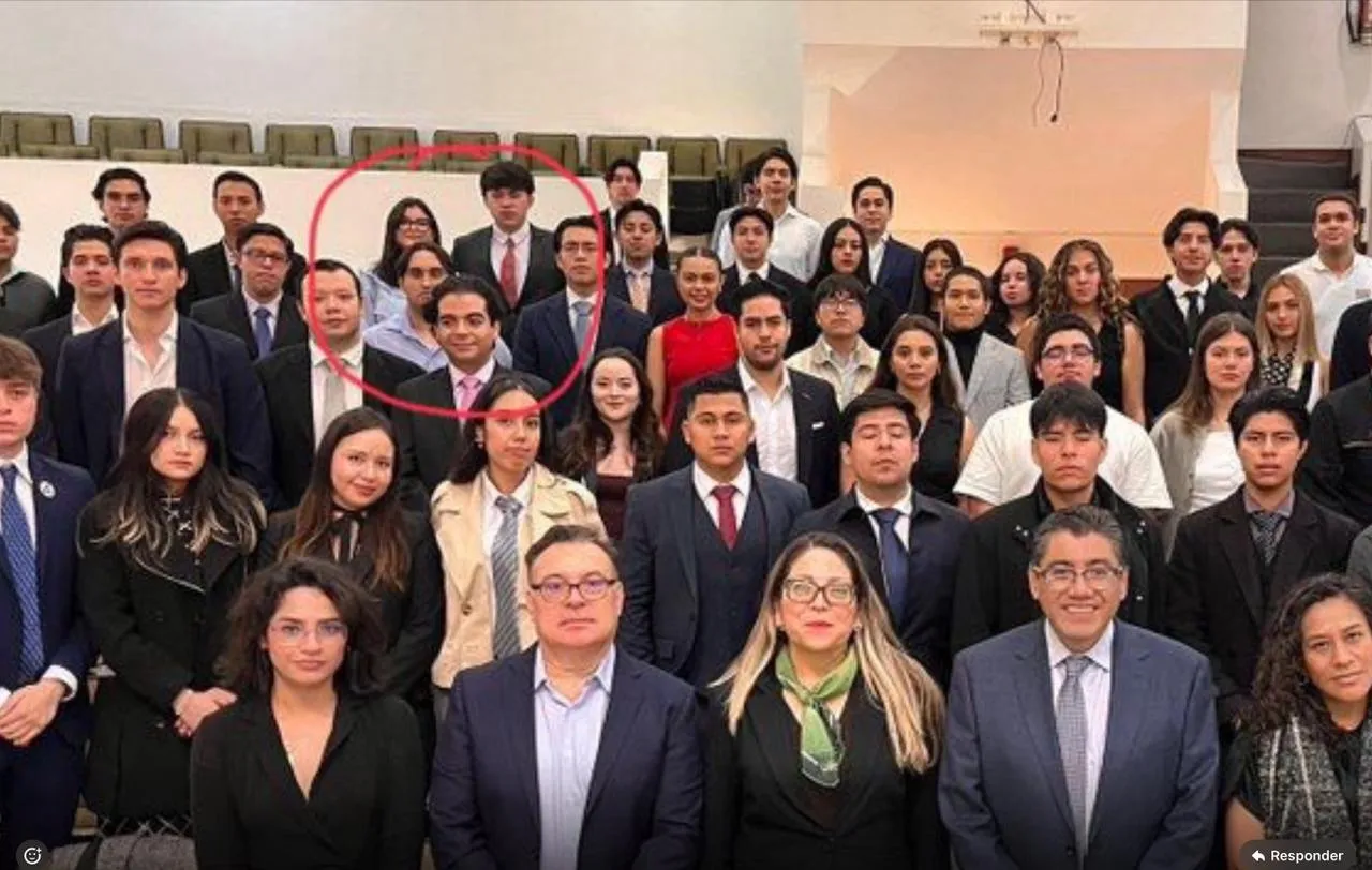 Jesús Ernesto López Gutiérrez participa en el Parlamento Juvenil del Senado