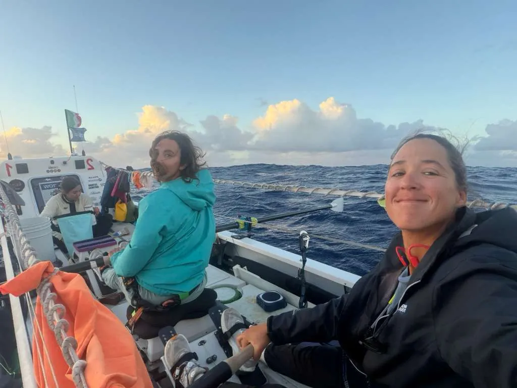 Desde alta mar, el equipo de Oceanida integrado por Ana Lucía, Eugenia, Andrea y Lucila continúa avanzando con paso firme en una de las aventuras