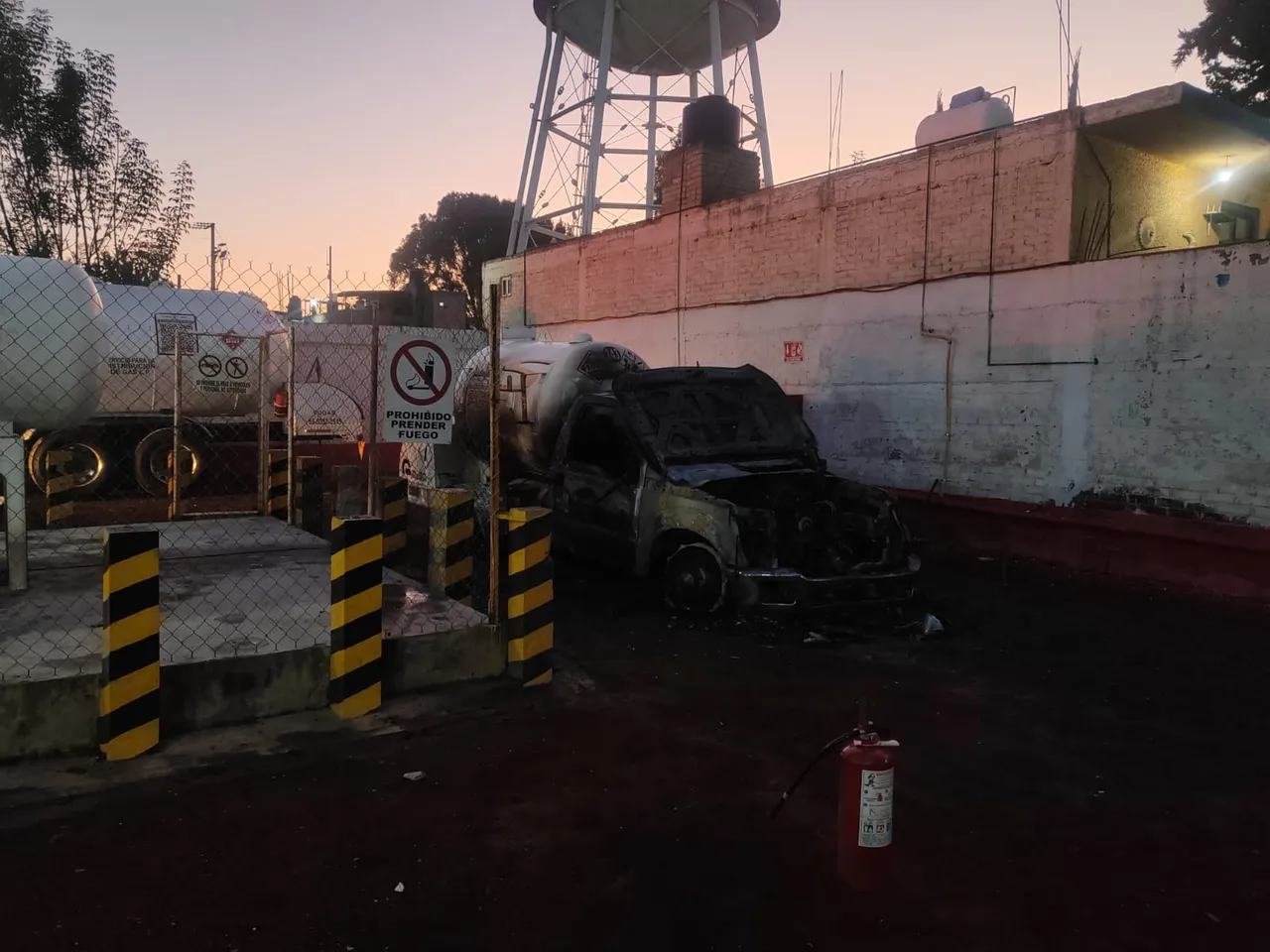 Vecinos de Chalco exigen la reubicación de gaseras