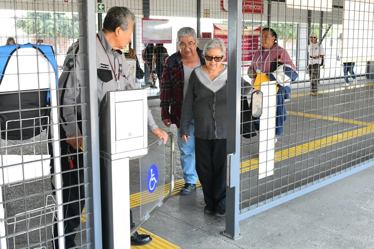Supera Edomex 55 millones de viajes gratuitos en transporte público