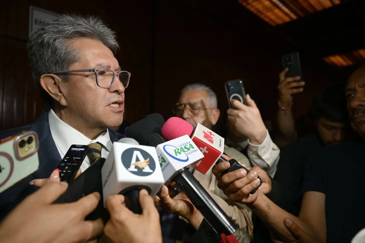 Rechaza Monreal que haya "dados cargados" para elegir a 3 consejerías del INE