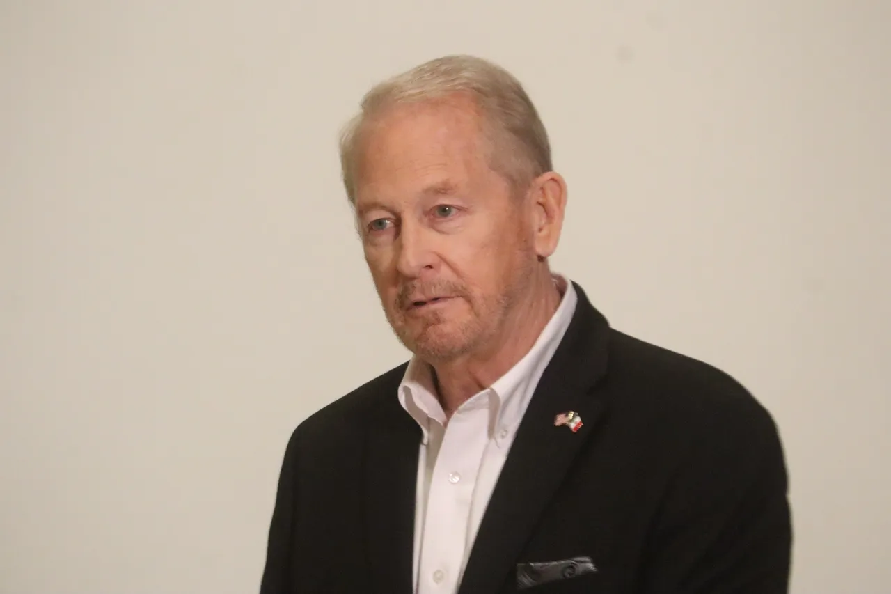 Embajador de EU lanza advertencia en Sinaloa: sin seguridad ni combate a la corrupción, no hay inversión