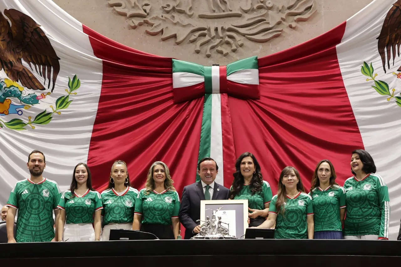 ¡México va por el Mundial Femenil 2031! El gran anuncio de Mikel Arriola en la Cámara de Diputados.