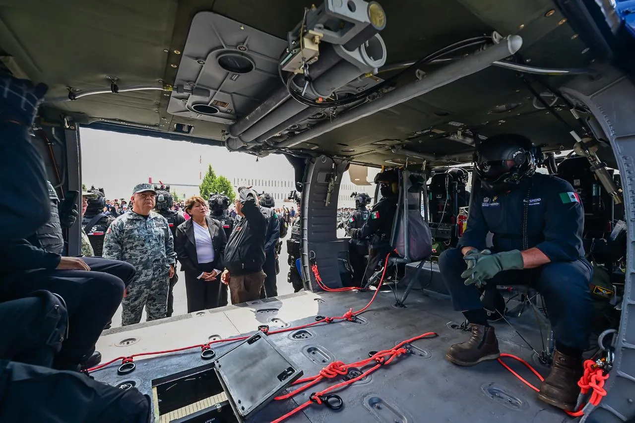 Gobierno mexiquense inaugura nuevo centro de monitoreo y pone en operación un Black Hawk
