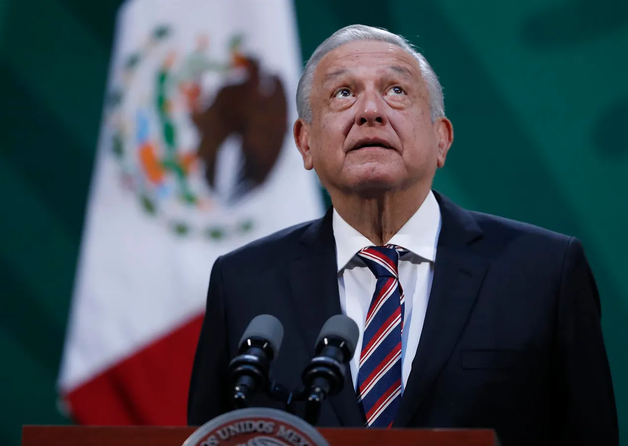 AMLO 18523
