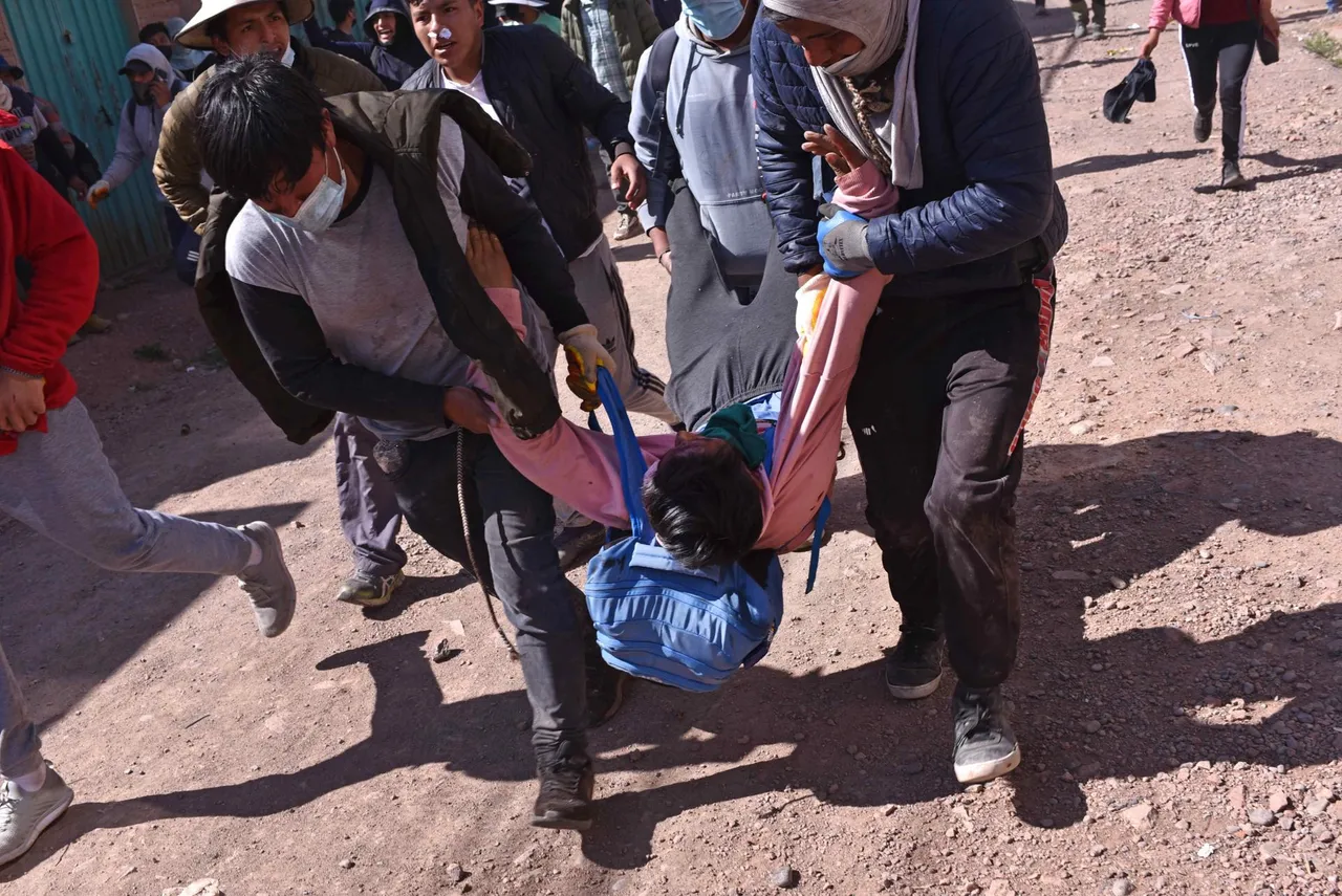 Sube a 12 el número de muertos en un día en las protestas del sur de Perú