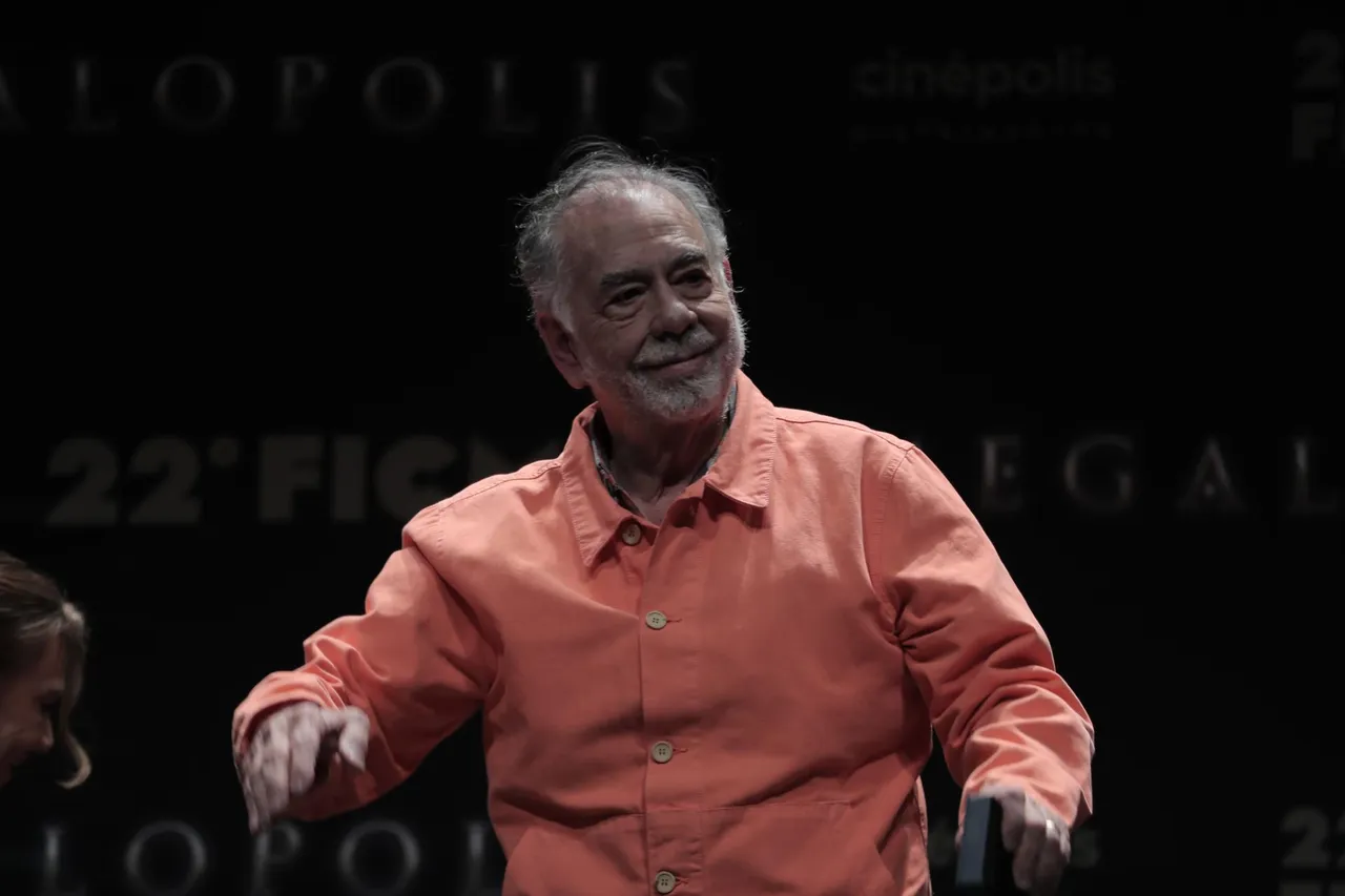 Ford Coppola recibe en Morelia la medalla de la Universidad Nacional Autónoma de México