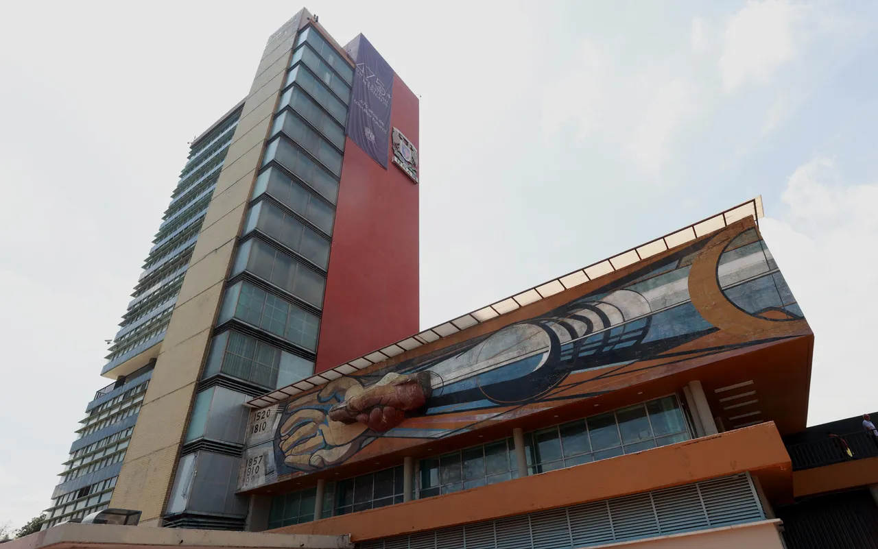 La UNAM descarta cambiar sedes para repetir examen pese a quejas tras polémica de IA