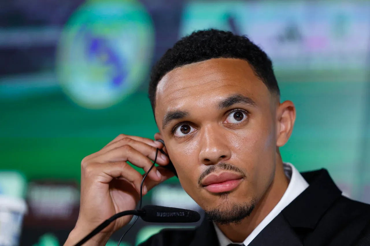 Presentación de Trent Alexander-Arnold