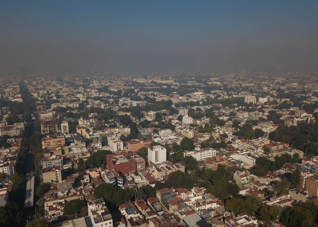 Autoridades activan alerta por contaminación del aire en el centro de México