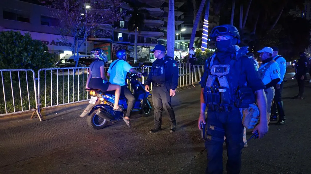Autoridades realizaron filtros de revisión y aseguramiento de motocicletas en Acapulco