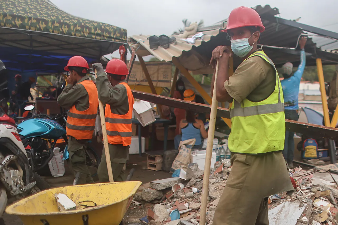 Aumenta a 4 mil 734 la cifra de muertos por el doble terremoto en Venezuela