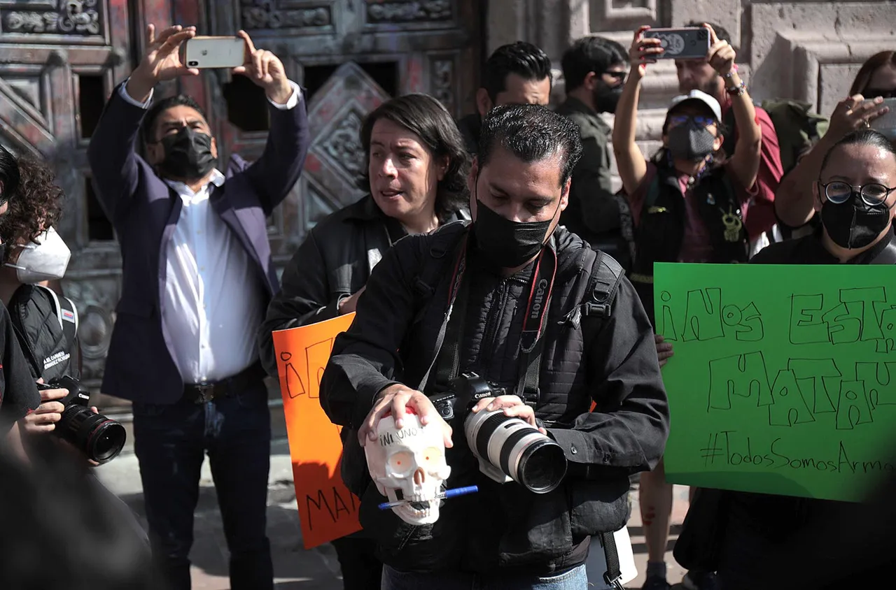 periodistas