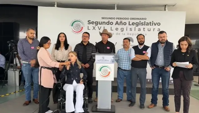 Senadoras Claudia Anaya y Mely Romero en conferencia de prensa sobre la importación ilegal de ajo chino