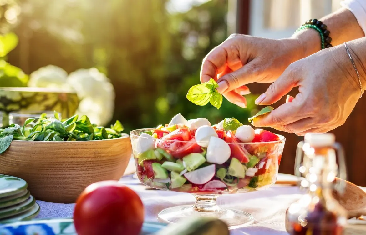 alimentacion-saludable-frutas-quironsalud-1170&#215;752
