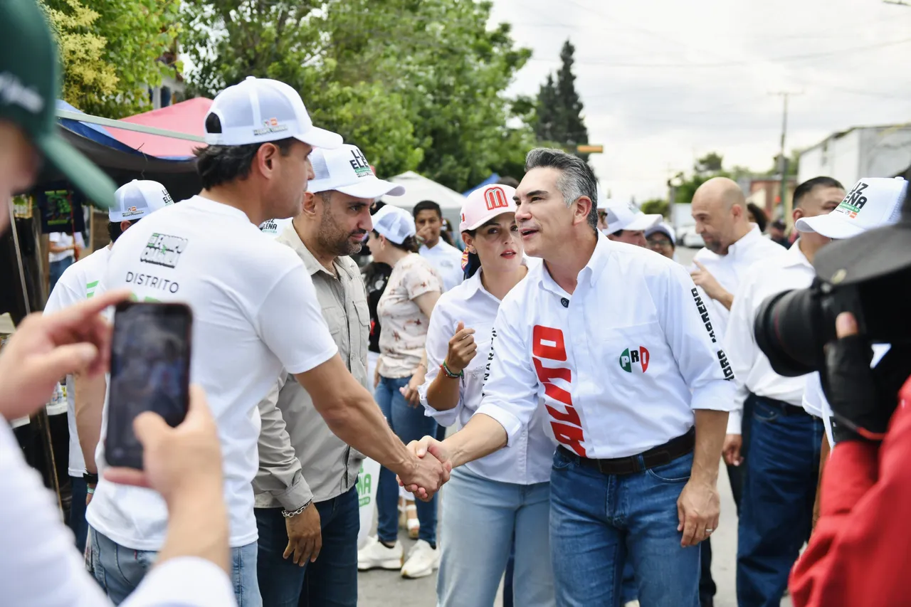 Alejandro Moreno encabezó el despliegue del PRI en apoyo a candidatos en Coahuila