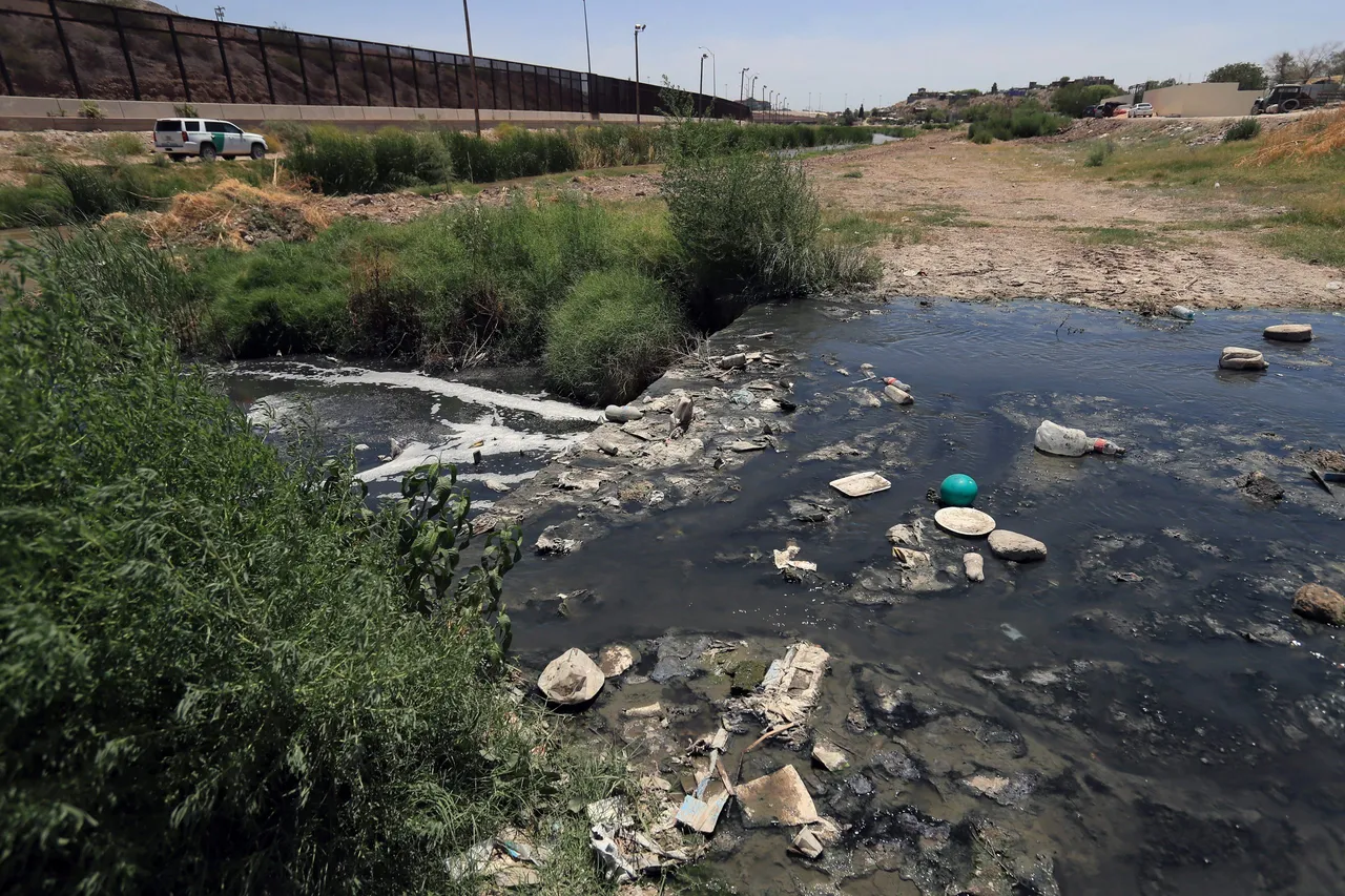 Ambientalistas acusan a Ciudad Juárez de contaminar el río Bravo de México y EE.UU.