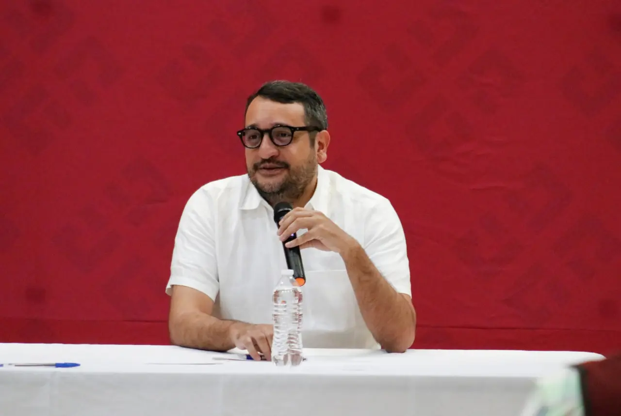 Especialistas debaten retiro de visa a Andrés Manuel López Beltrán