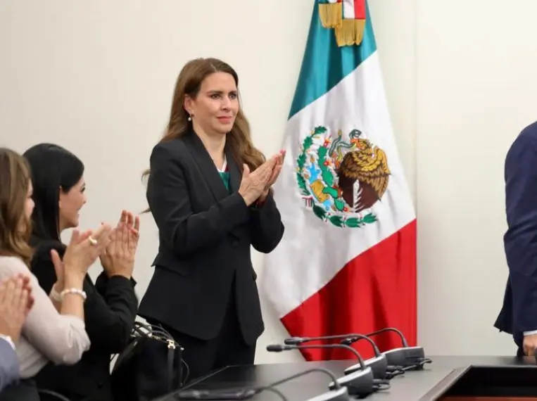Ante cúmulo de evidencias, señalamientos y denuncias es vergonzoso que FGR no investigue a Andrés Manuel López Beltrán, acusa Carolina Viggiano senadora del PRI | IMAGEN X @caroviggiano