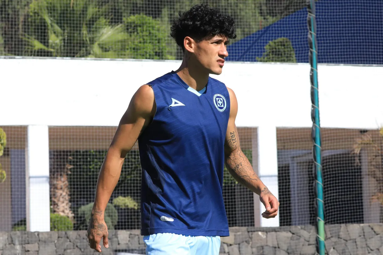 antuna cruz azul