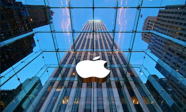 apple-store-fifth-avenue