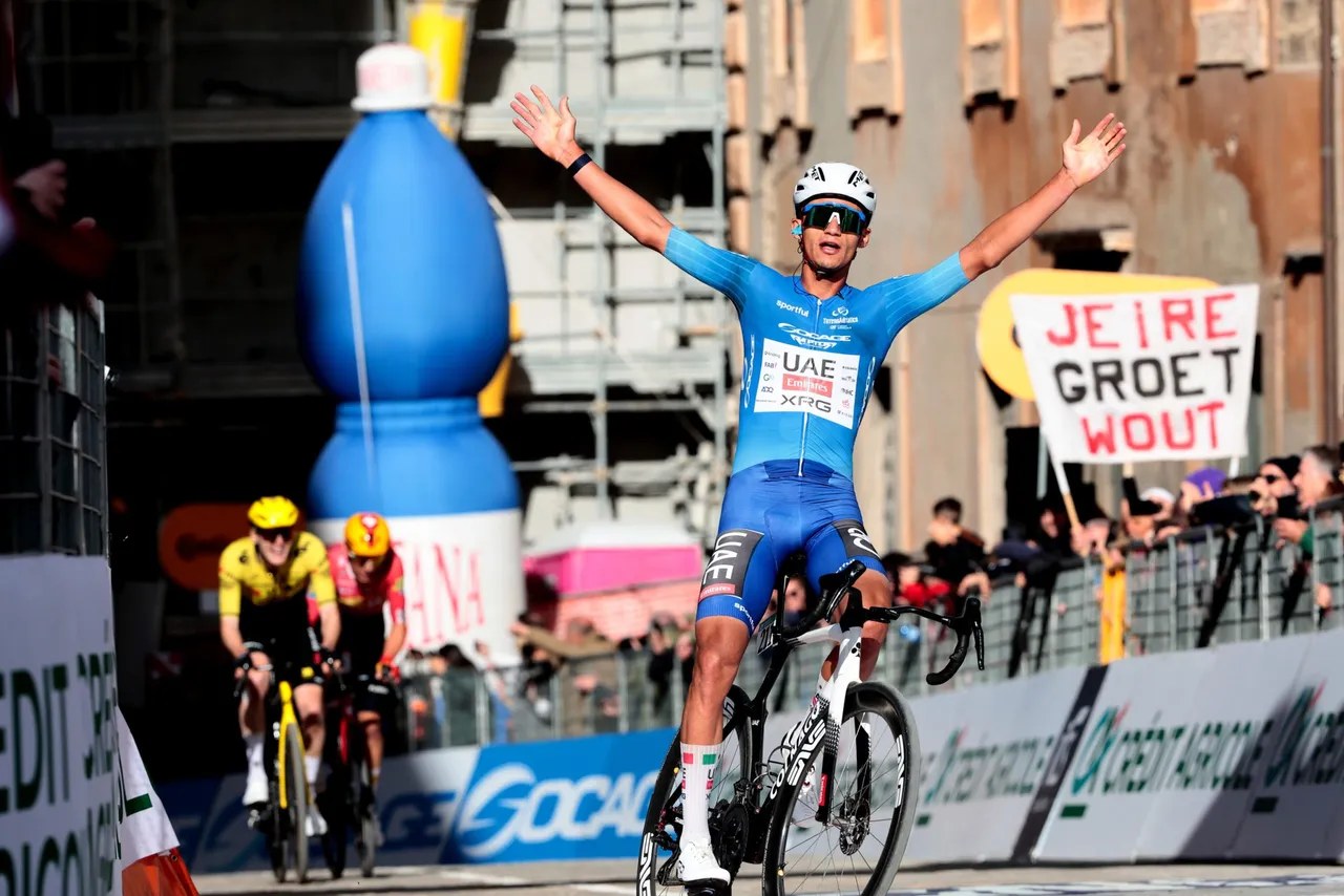 Mexican rider Isaac Del Toro of team UAE Team Emirates XRG wins the 6th stage of the Tirreno-Adriatico