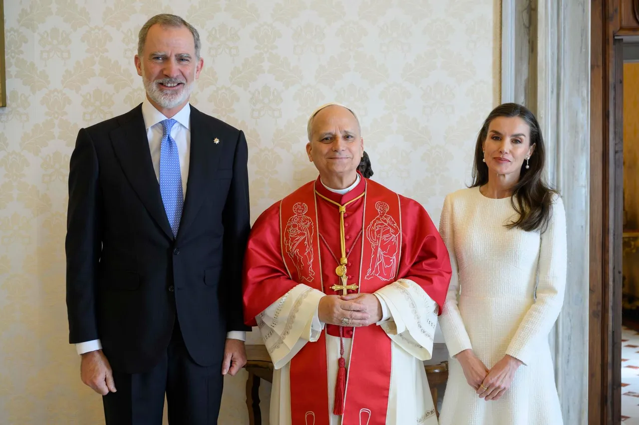 Los reyes de España y el papa León XIV se reúnen en el Vaticano