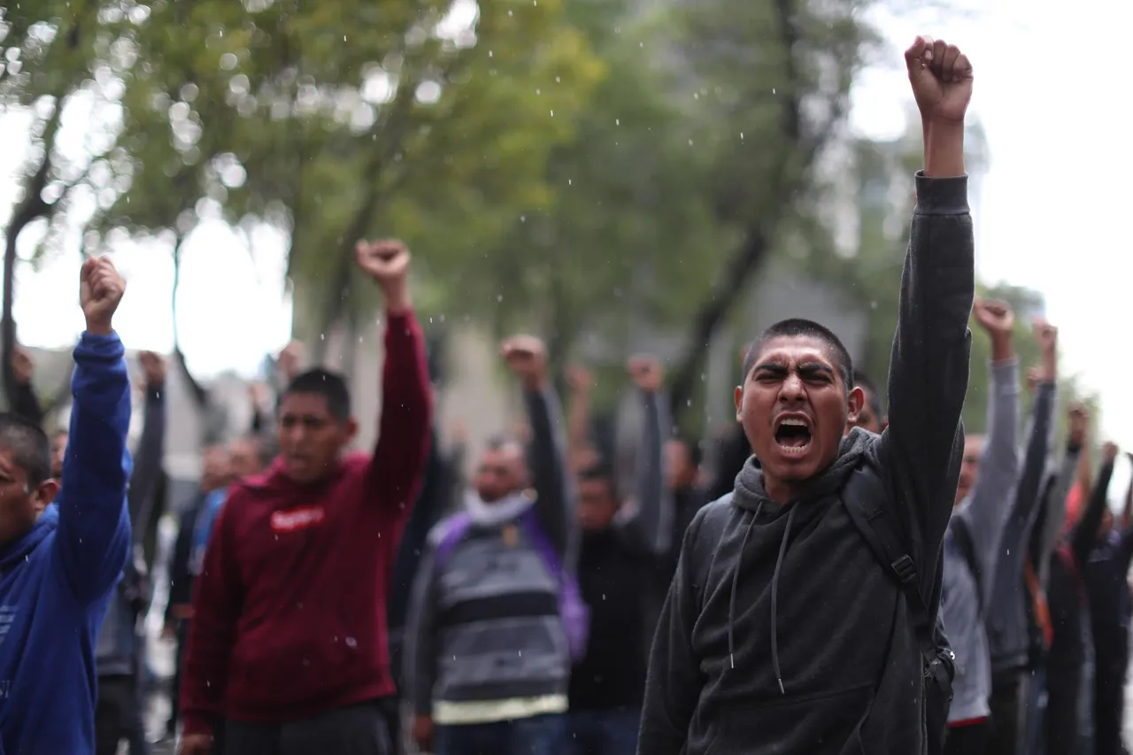 AYOTZINAPA 5454