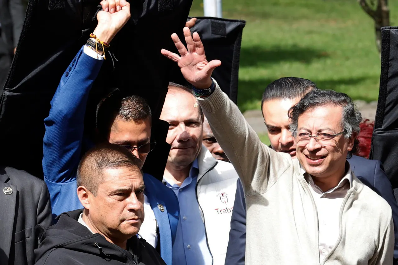 Petro firma la ley de la reforma laboral, una de sus mayores victorias legislativas