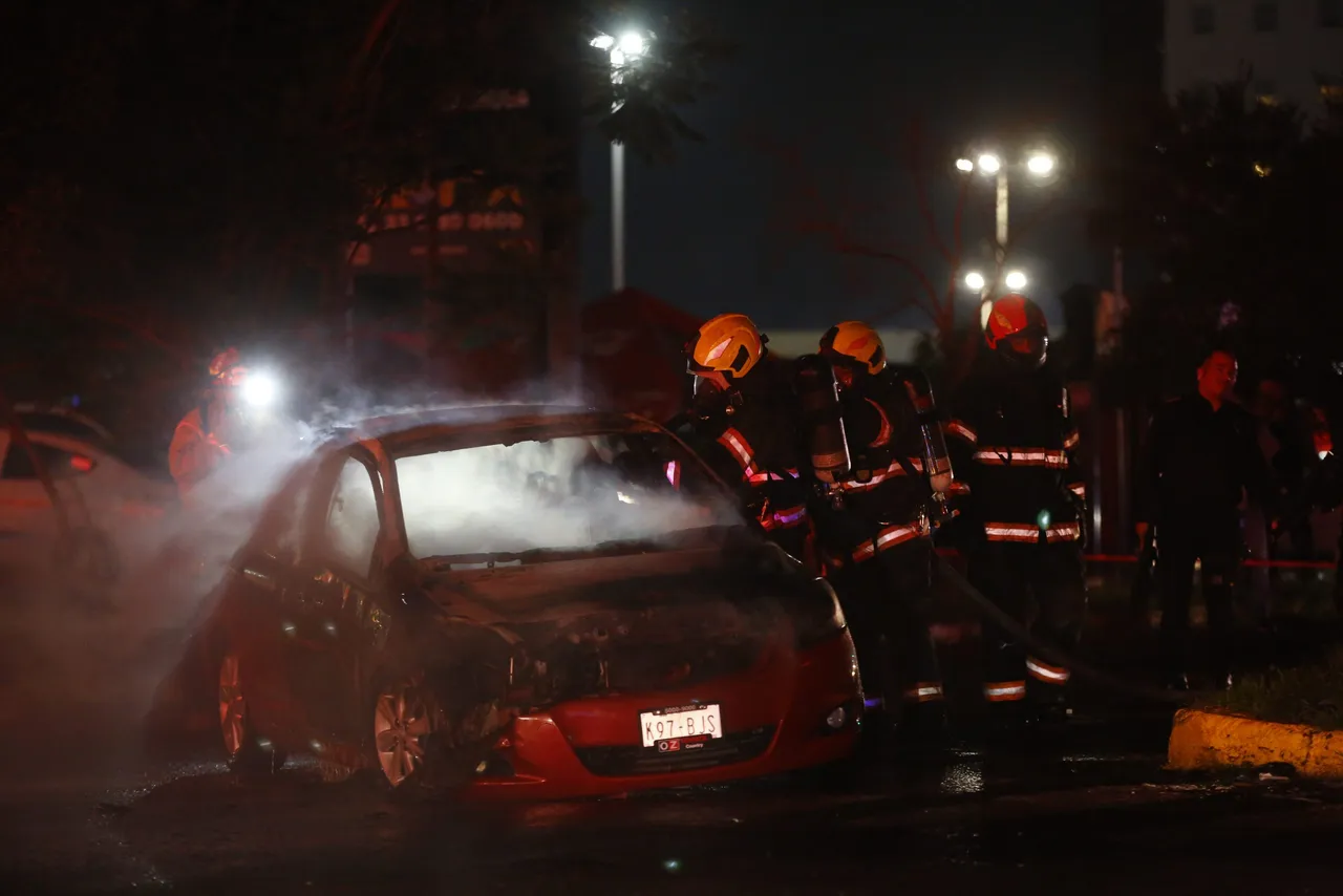 Bloqueos del crimen dejan 5 arrestos, 1 muerto e incendios en oeste de México