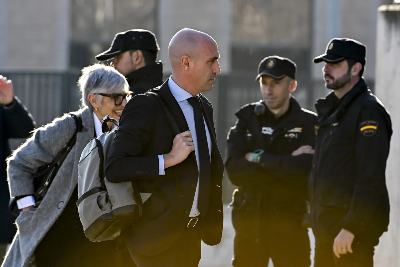 La Audiencia Nacional acoge los últimos informes de las acusaciones y defensas del juicio al expresidente de la Federación Española de Fútbol Luis Rubiales