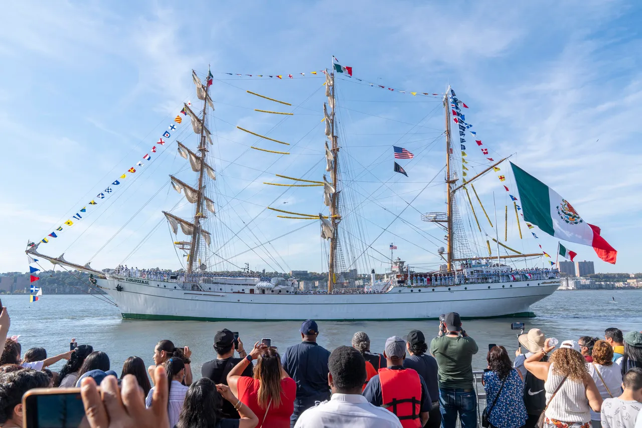 Buque escuela Cuauhtémoc regresa a México tras accidente en Brooklyn